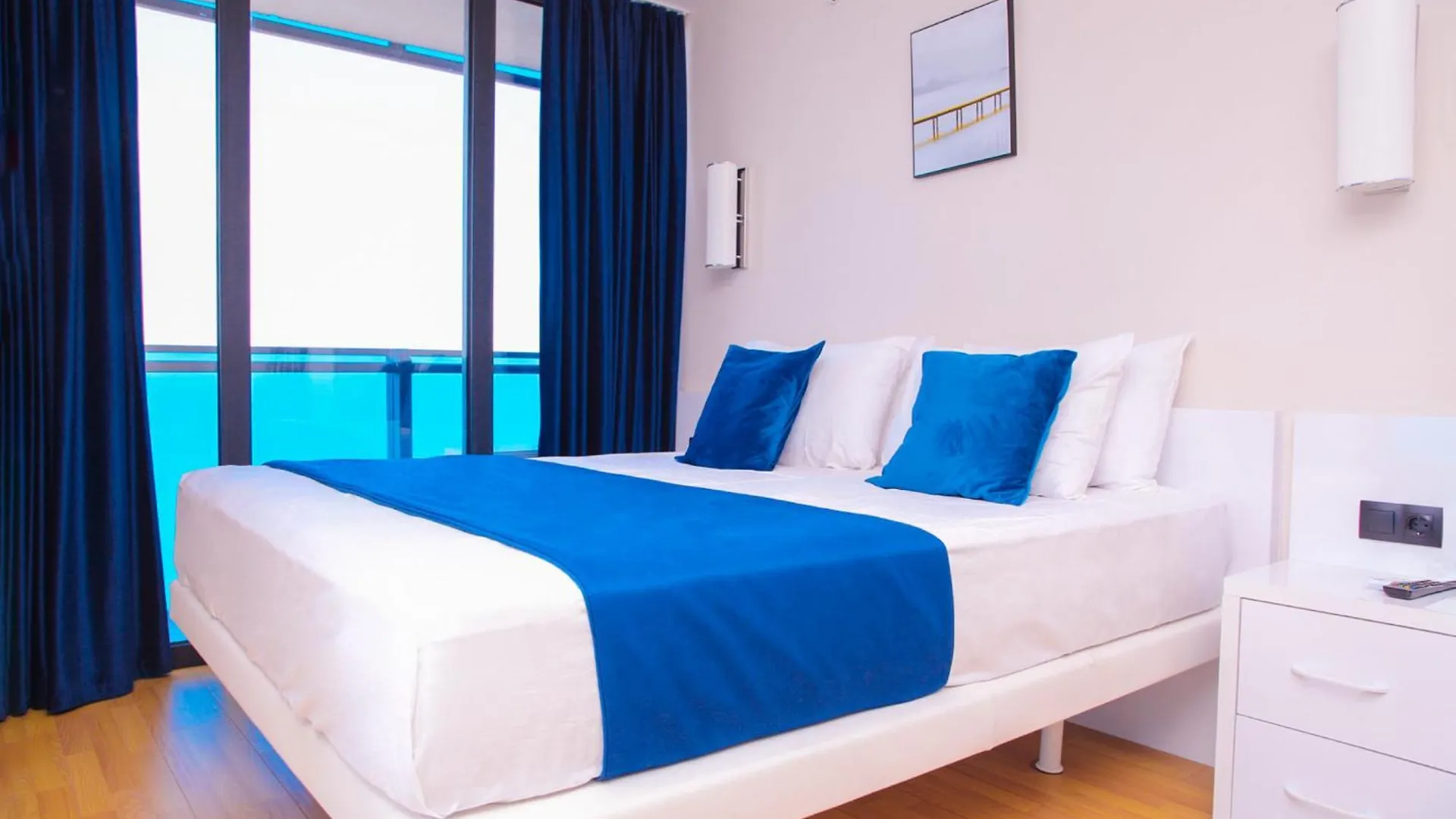Relax And Unwind Premier Sea View Aparthotel In Batumi